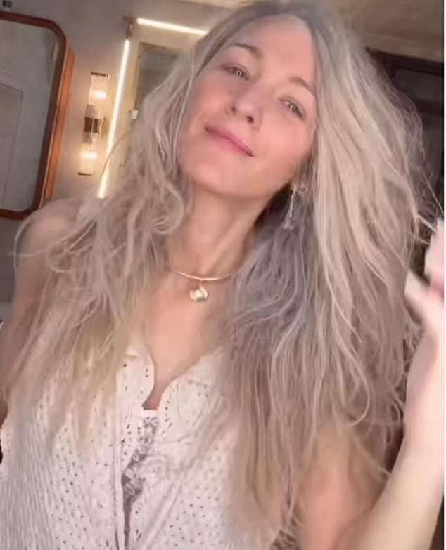 Хэллоуин от @blakebrownbeauty: детская присыпка в избытке! *Детский носок для вытирания излишков не прилагается. ♥️ @vancityreynolds