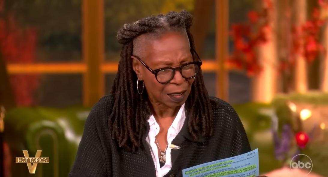 Вупи Голдберг довела соведущего до слёз.