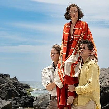 Ана де Армас похвасталась своей безупречной фигурой, выходя из спортзала в Лос-Анджелесе в понедельник