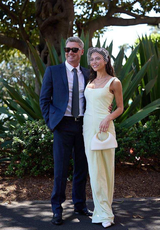 Майкл Кларк и его великолепная девушка Арабелла Шерборн эффектно провели день на Кубке Мельбурна во вторник