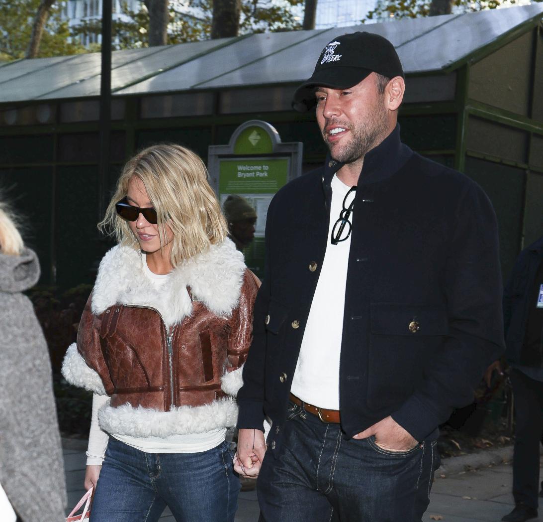 Замечены в Брайант-парке: Сидни Суини и Скутер Браун.