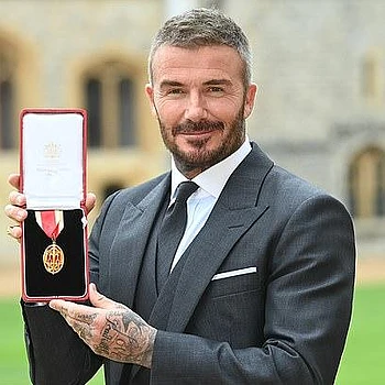 Сэр Дэвид Бекхэм признался, что «это был эмоциональный день», размышляя о своем выдающемся достижении – посвящении во рыцари во вторник