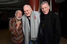 Воссоединение звезд Monty Python: Джон Клиз, Майкл Пейлин и Терри Гиллиам на показе документального фильма