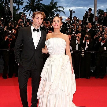 Дженнифер Лоуренс рассказала, почему она отказалась от услуг координатора интимных сцен во время съемок своей новой психологической драмы «Умри, моя любовь» с Робертом Паттинсоном