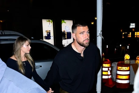 Тейлор Свифт замечена в Нью-Йорке со своим возлюбленным Трэвисом Келси