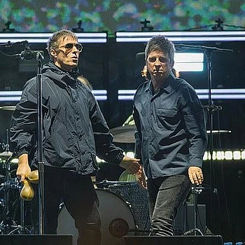 Фанаты Oasis обеспокоены здоровьем Лиама Галлахера после аншлаговых концертов в Австралии в рамках тура Oasis Live ’25