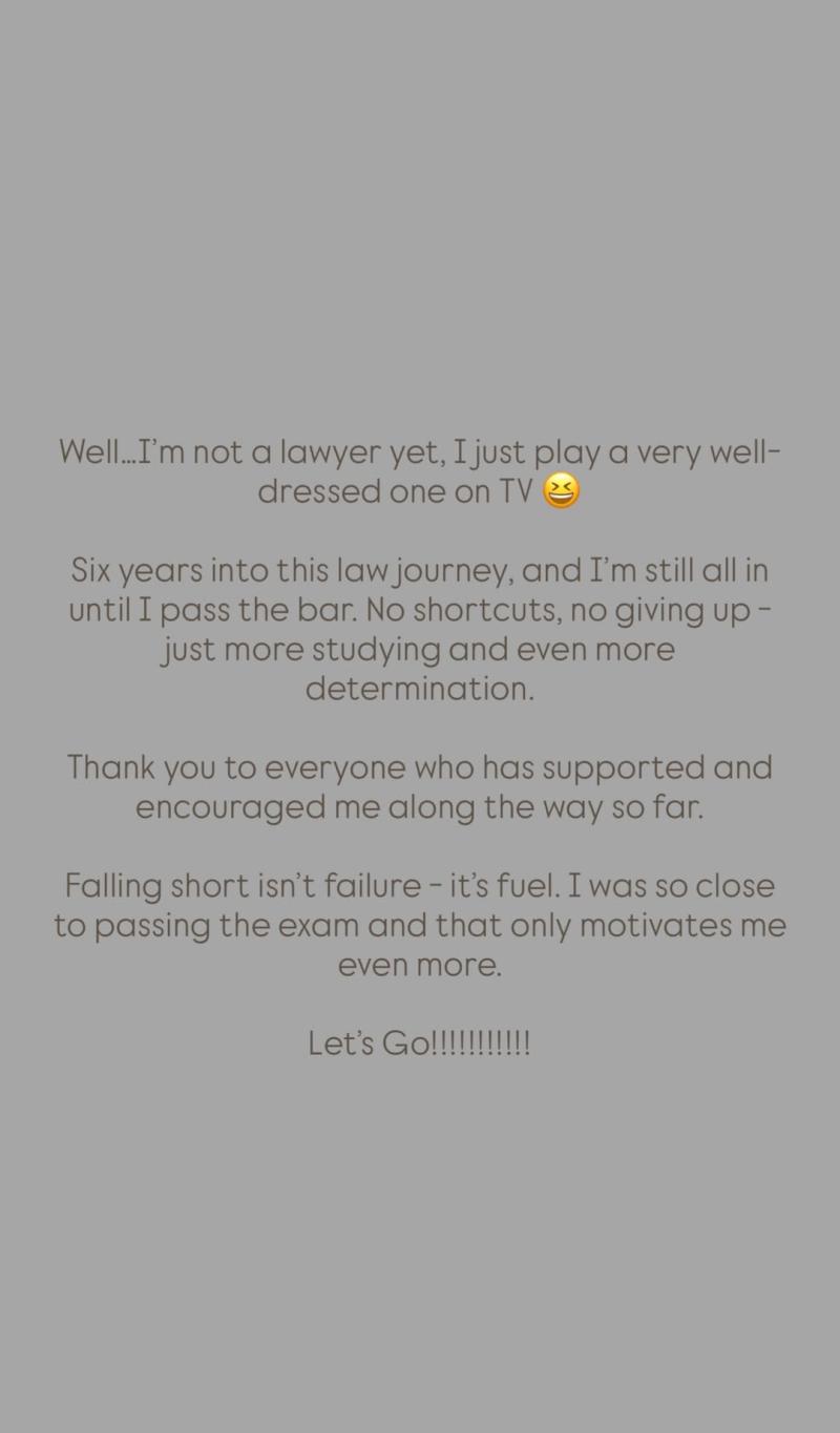 Ким Кардашьян в соцсети сообщила о провале экзамена на адвоката, но полна решимости продолжить подготовку и успешно его сдать.