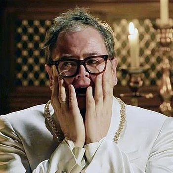 Победитель шоу «Traitors» Алан Карр, как сообщается, спас жизнь своей близкой подруги, отразив нападение вооруженного ножом головореза