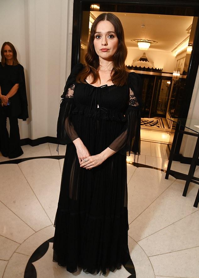 Тайна отстранения Эйми Лу Вуд из дорогой рекламы Marks and Spencer углубилась: ее производство обошлось в колоссальную сумму.