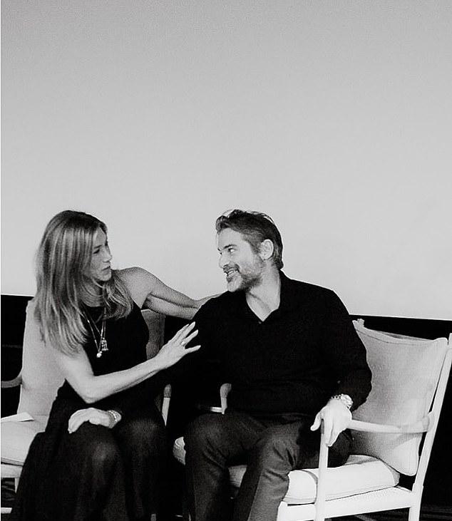 Бойфренд Дженнифер Энистон, эксперт по отношениям, даёт советы о том, как построить успешный роман – мудрость, которую он, возможно, применил на ранних этапах своих отношений со звездой «Друзей»