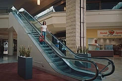 Кэти Перри откровенно рассказала о выходе своей баллады о разбитом сердце «Bandaids» после расставания с бывшим женихом Орландо Блумом