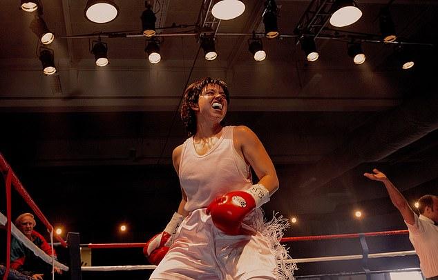 Сидни Суини преуменьшила негативную реакцию на рекламу American Eagle со слоганом «хорошие гены»