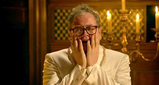 Зрители были ошеломлены, когда Алан выиграл £87 500, вопреки заявлениям, что он плохой "Предатель", как Линда Рэндс.