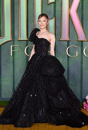 Ариана Гранде и Итан Слейтер по-прежнему вместе