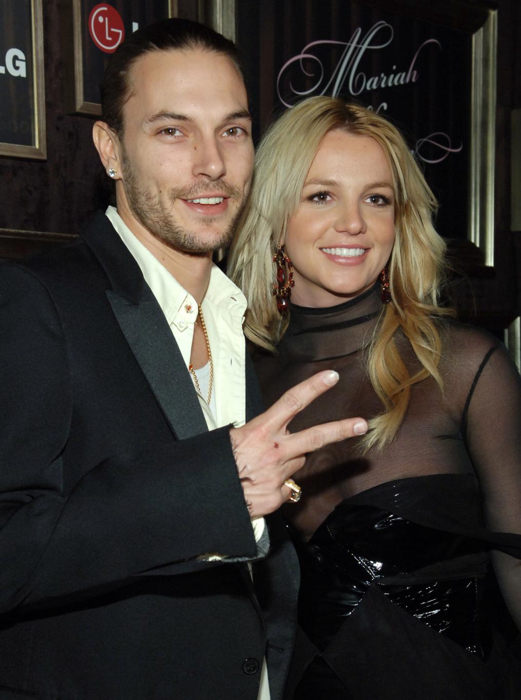 Кевин Федерлайн и Бритни Спирс на афтепати «Грэмми».