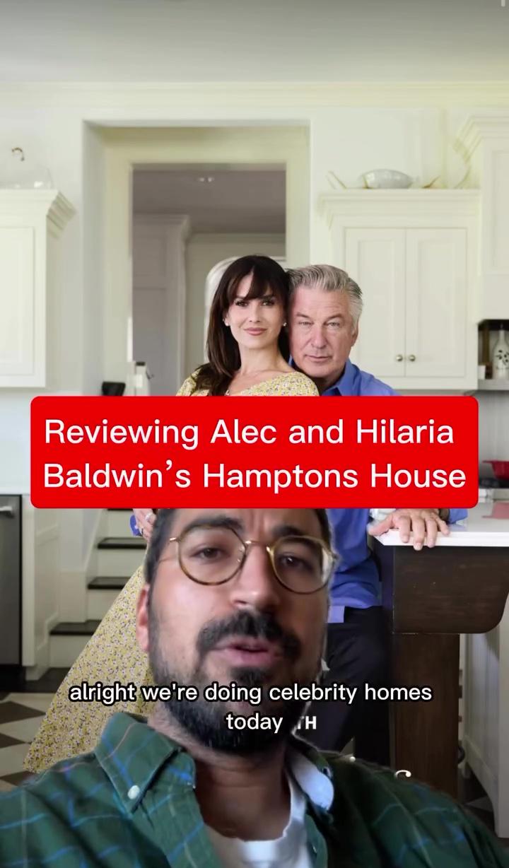 Кадр сплит-экрана: на фоне Болдуины, впереди мужчина в очках. Надпись: «Обсуждаем Алека и Хиларию Болдуинов».