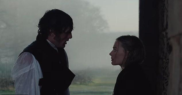 Однако в финальной сцене он возвращается, шепча Кэти: «Поцелуй же меня, и будь мы оба прокляты».