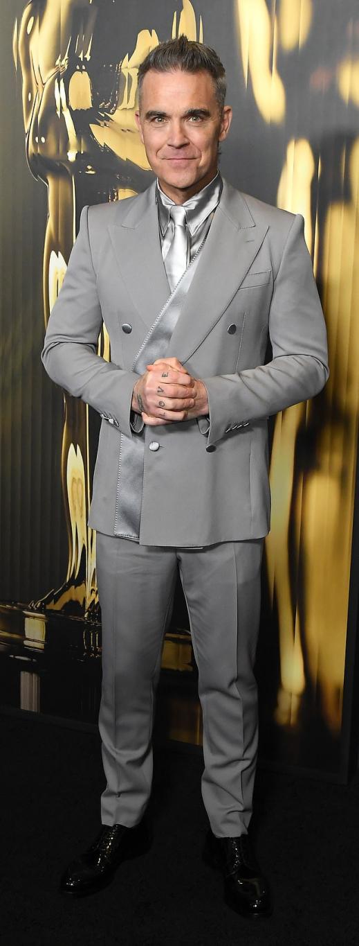 Робби Уильямс опасается, что инъекции для похудения "ослепляют его", заметив быстрое ухудшение зрения.