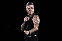 Робби Уильямс признался в мерзком поступке, который он совершает на сцене перед тысячами фанатов