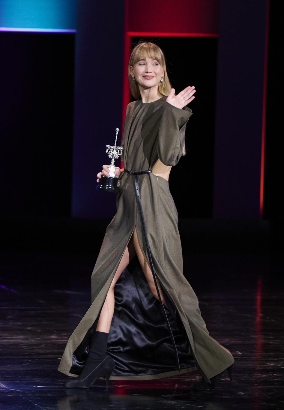 Дженнифер Лоуренс удостоена премии Доностия.