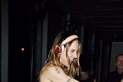 Mel C отметила 100-летие технологического гиганта Bang & Olufsen на звездной вечеринке в Копенгагене