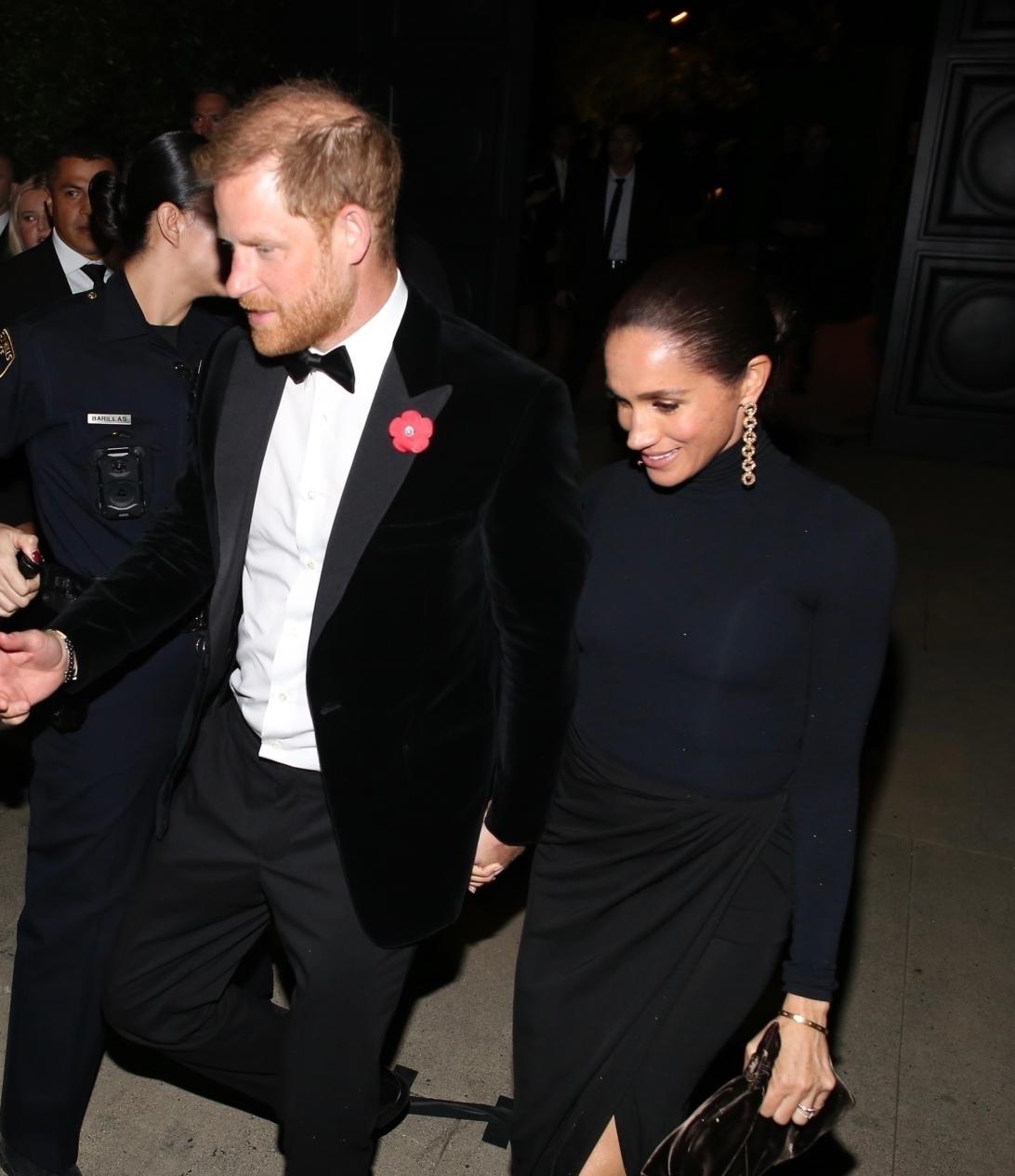 Герцоги Сассекские покидают дом Крис Дженнер.