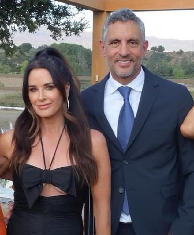 Светская львица: "Всегда любила высоких брюнетов, за такого и вышла. Теперь я меняюсь, разум открыт, и меня устраивает неопределенность будущего."