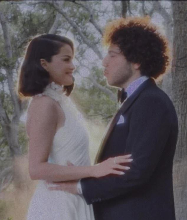 27 сентября в Калифорнии эти влюбленные сердца связали себя узами брака.