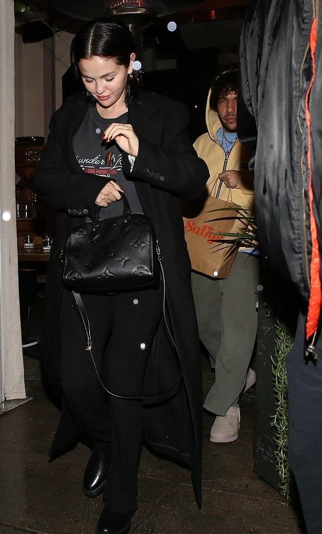 Селена Гомес и Бенни Бланко насладились романтическим свиданием в Лос-Анджелесе в субботу.