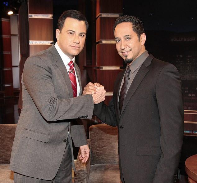 Джимми Киммел появился на публике с женой Молли Макнирни