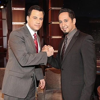 Джимми Киммел появился на публике с женой Молли Макнирни