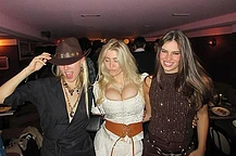 Бурный роман Джереми Рейнберда с актрисой Шэрон Хорган вдохновил ее на создание хитовой комедии Channel 4 «Катастрофа» о хаосе современных отношений