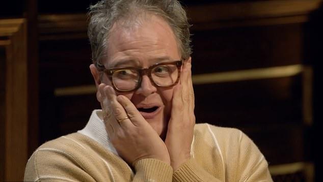 Алан Карр рассказал, как воспитание с отцом-футболистом научило его всегда находить время для поклонников, независимо от того, что они просят подписать