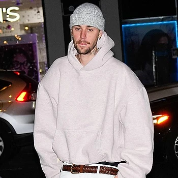 Джастин Бибер пришел на помощь застрявшему водителю