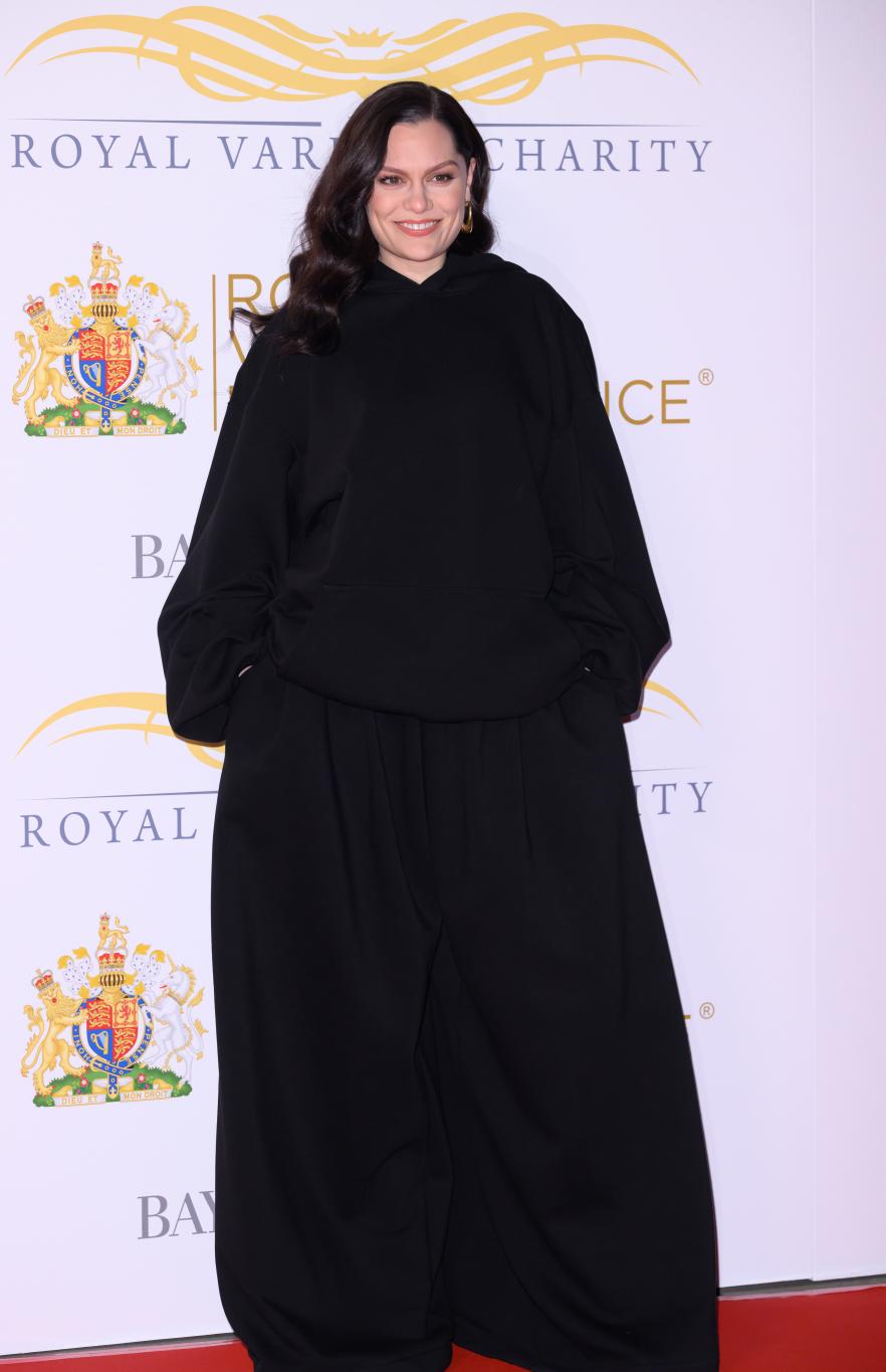 Джесси Джей на Королевском гала-концерте.