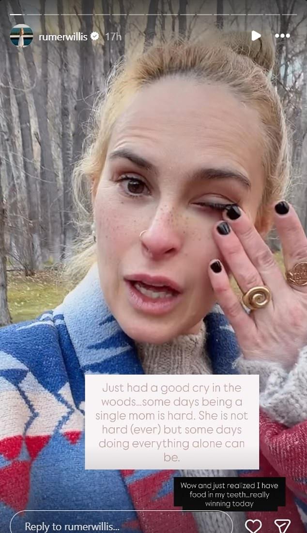 37-летняя дочь Деми Мур и Брюса Уиллиса посетовала в Instastory: «Быть матерью-одиночкой иногда тяжело. Дочь не проблема, но всё делать одной бывает трудно».