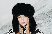 Лила Мосс представила коллекцию апре-ски от H&M и Perfect Moment