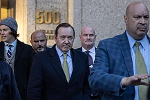 Кевин Спейси уточнил, что он не бездомный