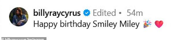 Гордый отец опубликовал архивные фото с дочерью, поздравив: «С днем рождения, Смайли Майли!»