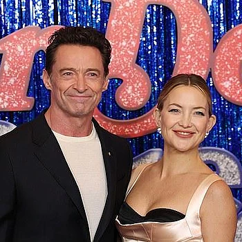 Кейт Хадсон в центре внимания на парижской премьере фильма «Песня спетая синим»