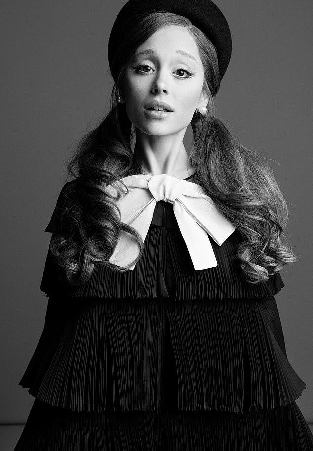 Ариана Гранде откровенно побеседовала с Николь Кидман для Interview, рассказав о налаживании отношений с музыкой и непростом старте карьеры.