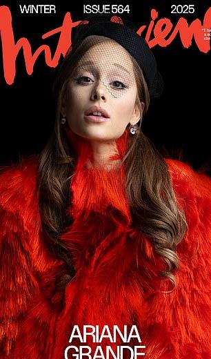 Актриса из "Baby Girl" брала интервью у Арианы Гранде для Interview, но 32-летняя поп-звезда первой спросила актрису: "Как дела?"