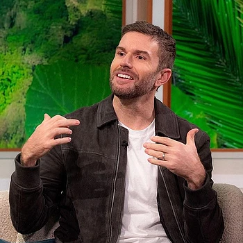 Дэнни Дайер на этой неделе разжег новый конфликт — на этот раз с Джоэлом Домметтом из шоу I’m A Celebrity, сделав весьма колкое замечание в адрес ведущего ITV