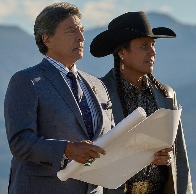 По данным Deadline, к своим ролям возвращаются Гил Бирмингем (вождь Томас Рейнуотер) и Мо Брингс Пленти (его адъютант Мо).