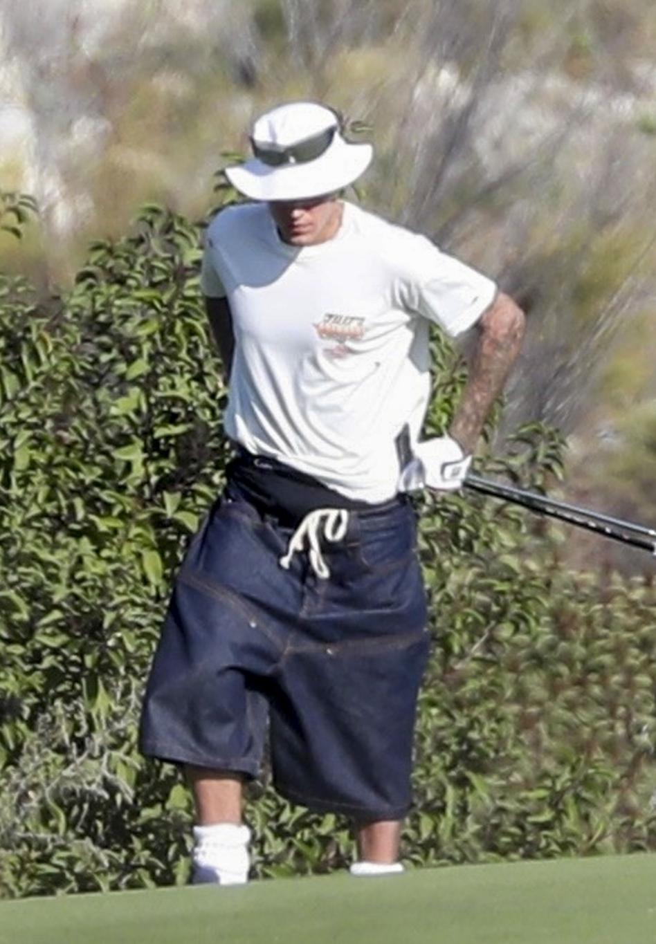 Джастин Бибер на гольф-поле.