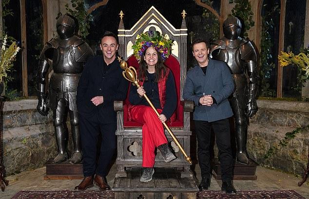 С 2019 года звезда ведёт сериал CBeebies «Клуб малышей» и победила в шоу ITV «Я знаменитость... Вытащите меня отсюда!»