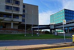 Международный аэропорт Мирабель в Монреале, Канада, должен был стать крупнейшим транспортным узлом в мире, но в итоге пришел в запустение