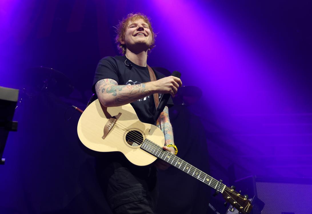 Эд Ширан сделал шокирующее признание о трудностях в браке со своей женой, Черри Сиборн, на делюкс-издании своего сентябрьского альбома «Play»