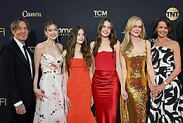 Николь Кидман провела этот День благодарения без своих младших дочерей