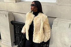 Как выбрать идеальную шубу из экомеха и с чем её носить?